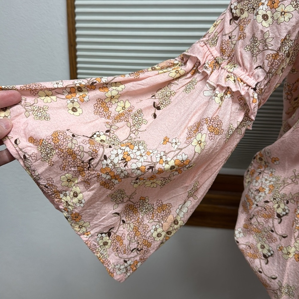 Status by Chenault NWT Pink Coral Flared 3/4 Length Sleeve Floral Peasant Top - Picture 6 of 11